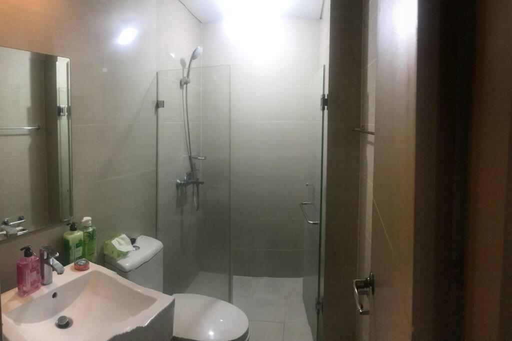 Lovely 2 Bed Room Condo Infront Of Naia Terminal 3 Manila Esterno foto